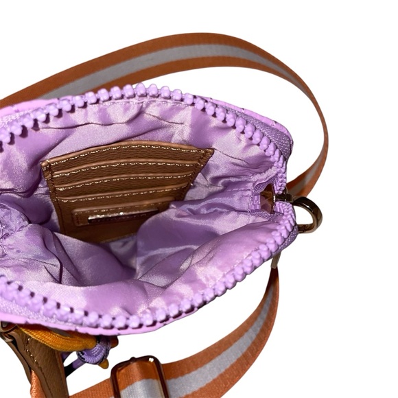 Shiraleah Ezra Quilted Nylon Phone Holder Lilac NWT - Picture 4 of 8